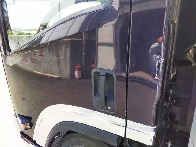 平成28年01月中古小型いすゞエルフの画像12