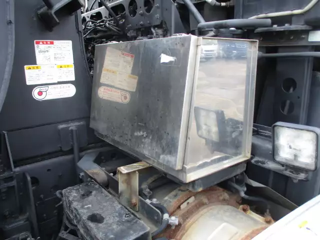 平成30年08月中古大型トラクタヘッド日産UDクオンの画像20