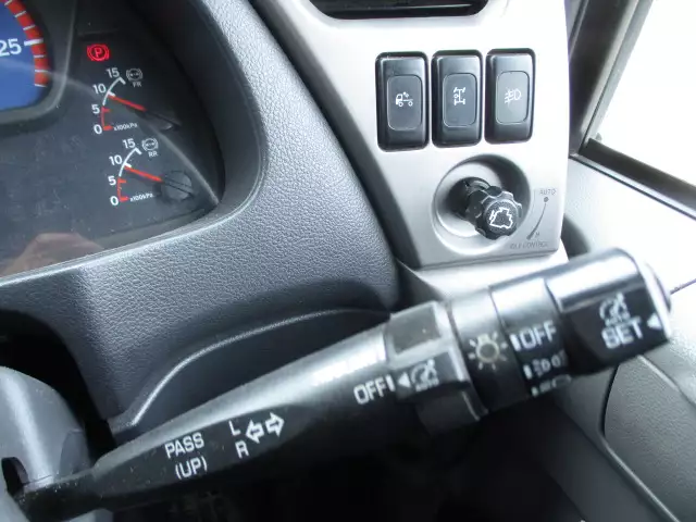 平成30年08月中古大型トラクタヘッド日産UDクオンの画像49