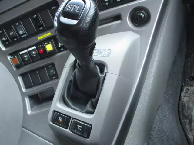 平成30年08月中古大型トラクタヘッド日産UDクオンの画像54