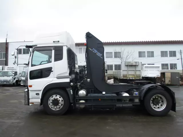 平成30年08月中古大型トラクタヘッド日産UDクオンの画像8