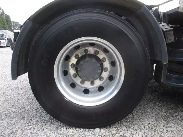 平成30年08月中古大型トラクタヘッド日産UDクオンの画像12