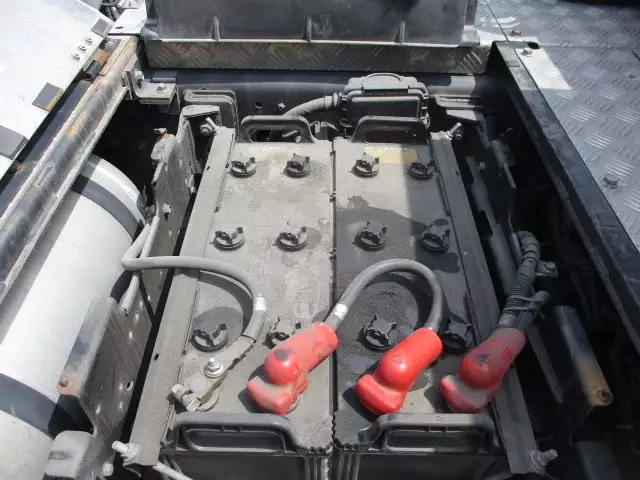 平成30年08月中古大型トラクタヘッド日産UDクオンの画像29