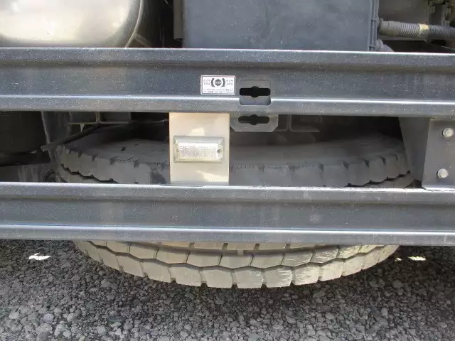 平成30年08月中古大型トラクタヘッド日産UDクオンの画像30