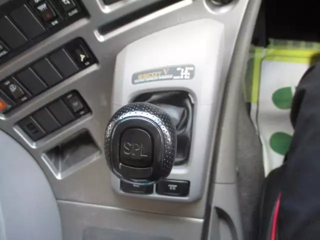 平成30年08月中古大型トラクタヘッド日産UDクオンの画像42