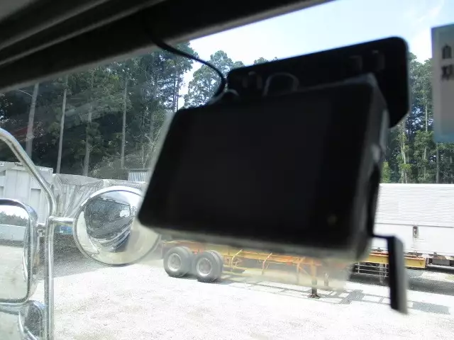 平成30年08月中古大型トラクタヘッド日産UDクオンの画像46