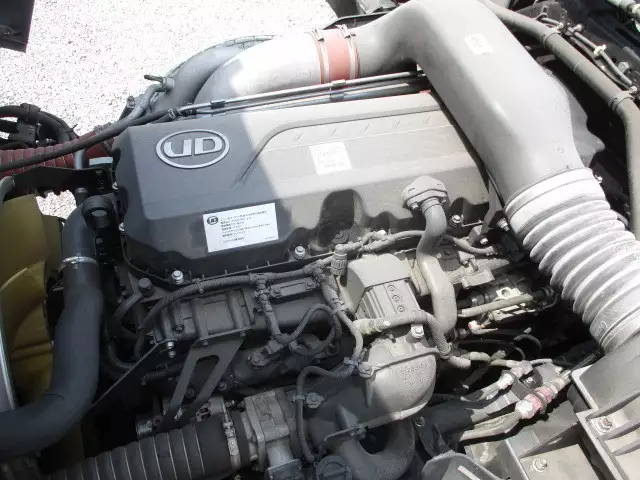 平成30年08月中古大型トラクタヘッド日産UDクオンの画像54