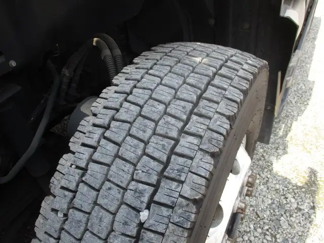 平成30年08月中古大型トラクタヘッド日産UDクオンの画像11