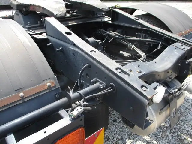 平成30年08月中古大型トラクタヘッド日産UDクオンの画像19