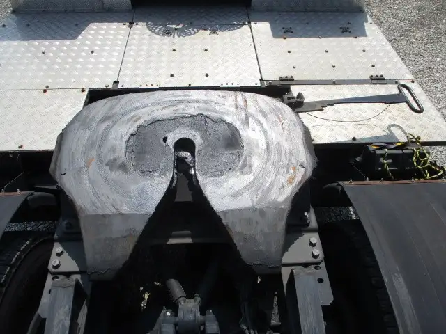 平成30年08月中古大型トラクタヘッド日産UDクオンの画像21