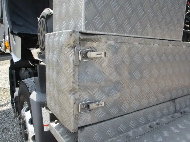 平成30年08月中古大型トラクタヘッド日産UDクオンの画像31