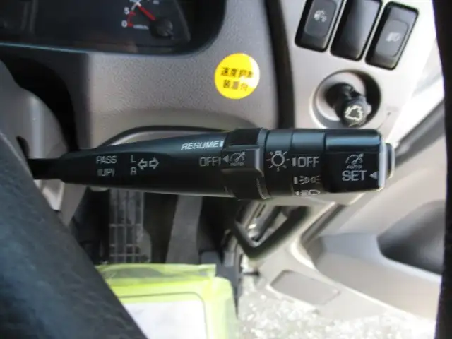 平成30年08月中古大型トラクタヘッド日産UDクオンの画像46