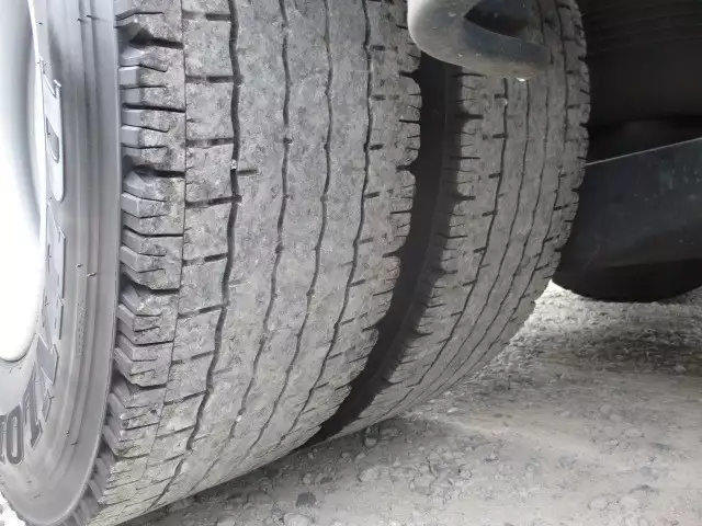 平成29年12月中古大型トラクタヘッド日産UDUDトラックスの画像15