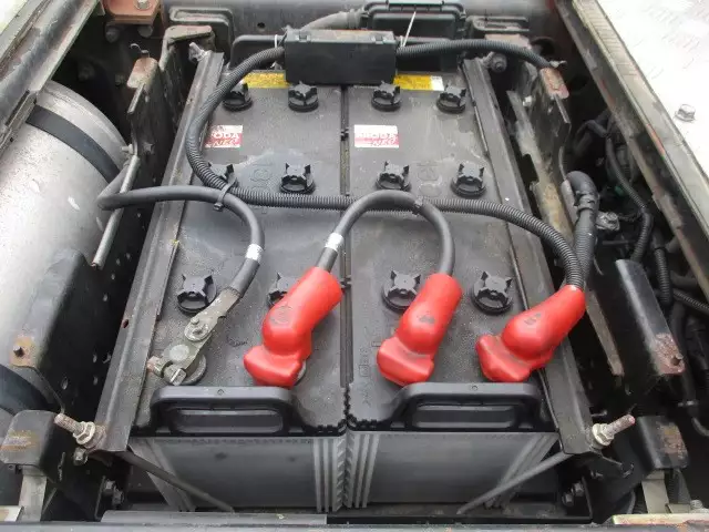 平成29年12月中古大型トラクタヘッド日産UDUDトラックスの画像29