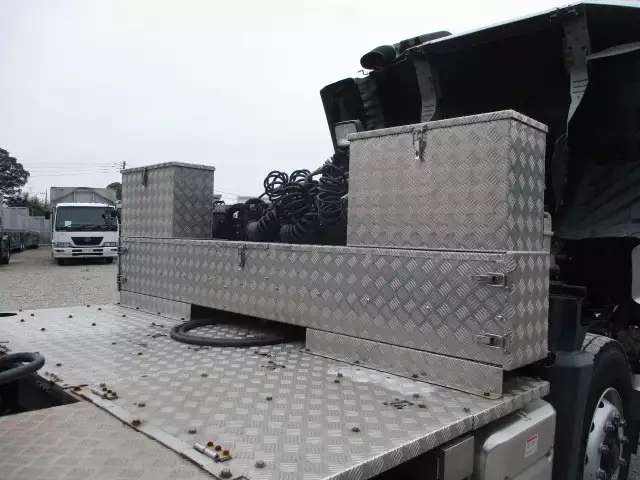 平成29年12月中古大型トラクタヘッド日産UDUDトラックスの画像31