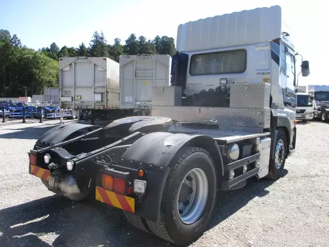 平成29年12月中古大型トラクタヘッド日産UDUDトラックスの画像5