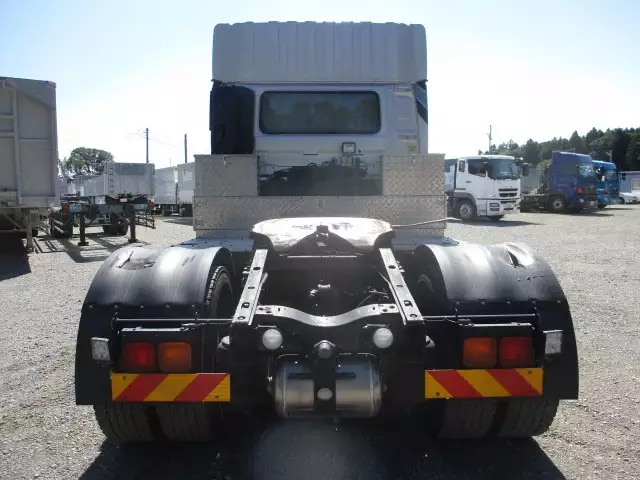 平成29年12月中古大型トラクタヘッド日産UDUDトラックスの画像6