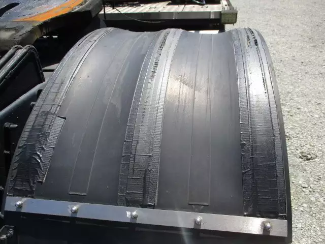 平成27年09月中古大型トラクタヘッド日産UDクオンの画像16