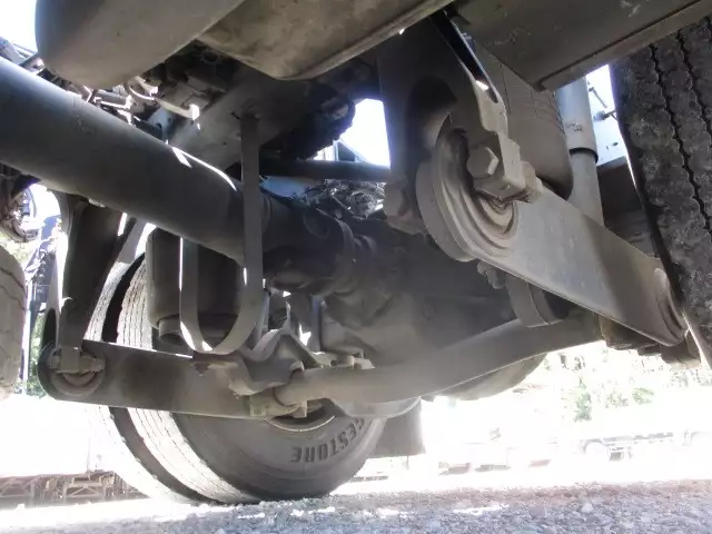 平成27年09月中古大型トラクタヘッド日産UDクオンの画像21