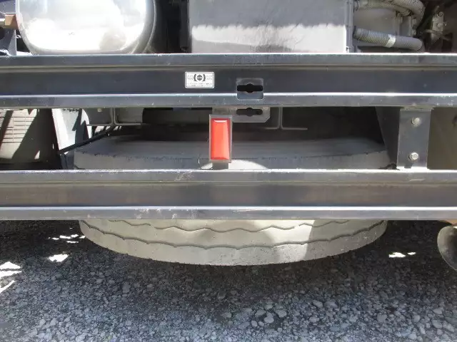 平成27年09月中古大型トラクタヘッド日産UDクオンの画像31