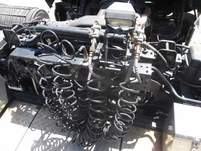 平成27年09月中古大型トラクタヘッド日産UDクオンの画像33