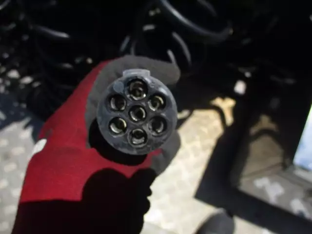 平成27年09月中古大型トラクタヘッド日産UDクオンの画像34