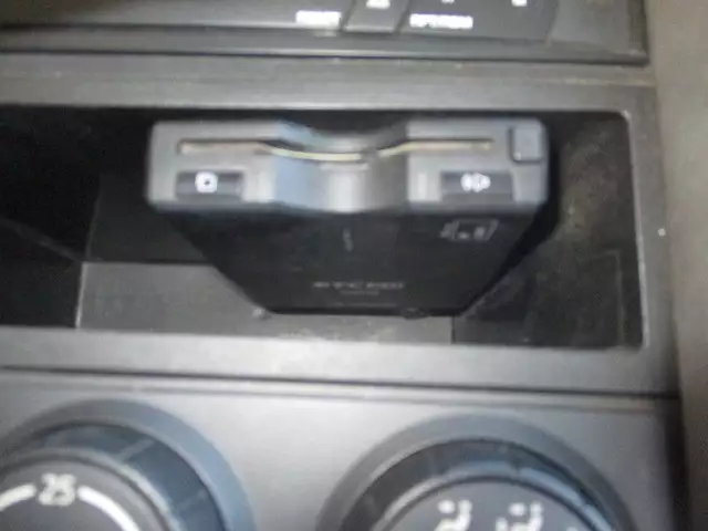 平成27年09月中古大型トラクタヘッド日産UDクオンの画像43