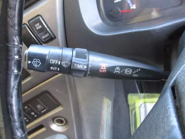 平成27年09月中古大型トラクタヘッド日産UDクオンの画像49