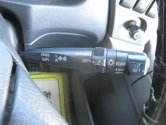 平成27年09月中古大型トラクタヘッド日産UDクオンの画像50