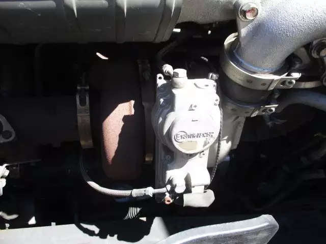 平成27年09月中古大型トラクタヘッド日産UDクオンの画像57