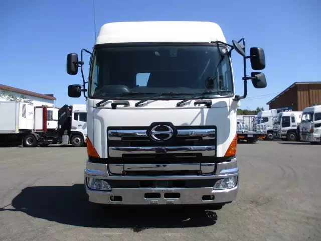 平成28年10月中古大型トラクタヘッド日野プロフィアの画像2