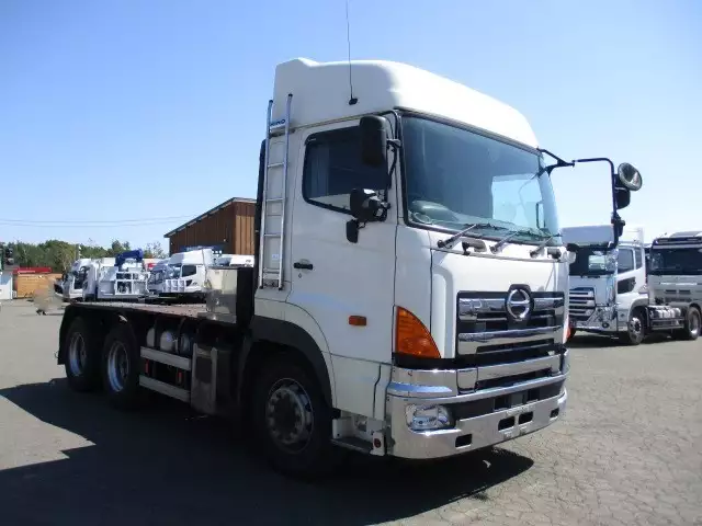 平成28年10月中古大型トラクタヘッド日野プロフィアの画像3