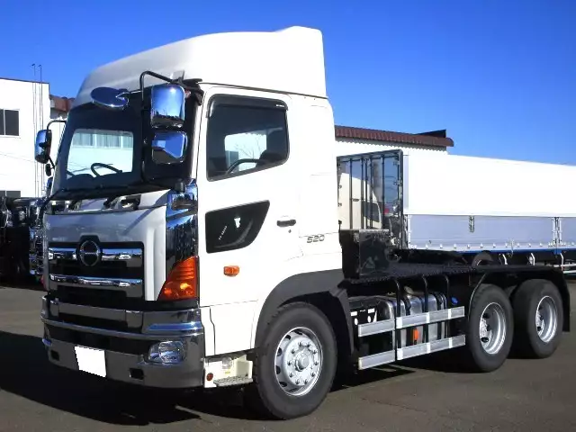 平成28年10月中古大型トラクタヘッド日野プロフィアの画像1