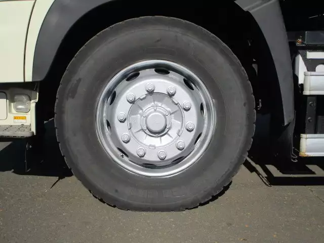 平成28年10月中古大型トラクタヘッド日野プロフィアの画像16