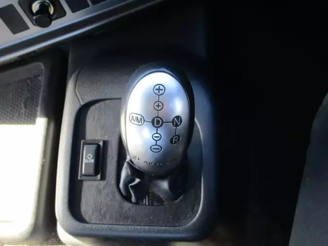 平成28年10月中古大型トラクタヘッド日野プロフィアの画像20