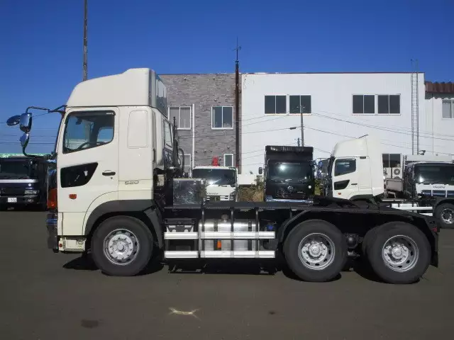 平成28年10月中古大型トラクタヘッド日野プロフィアの画像5