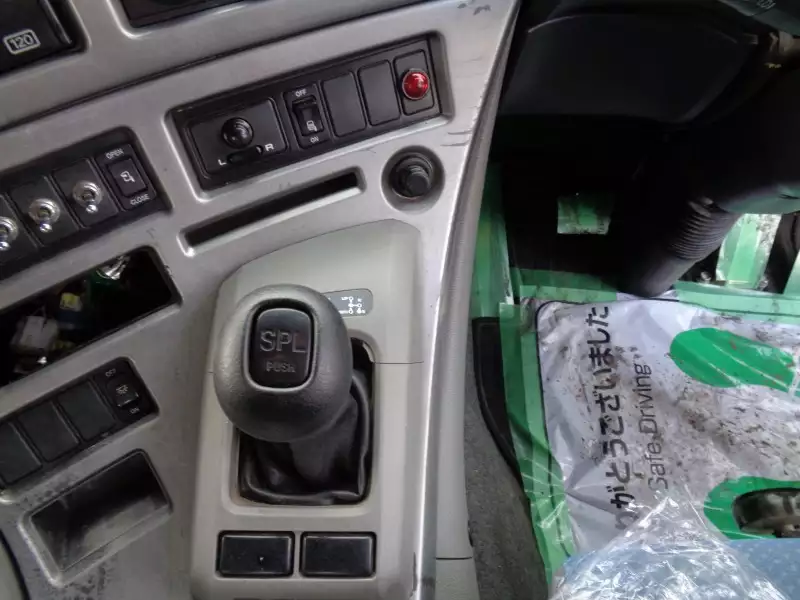 平成19年06月中古大型日産UDクオンの画像38