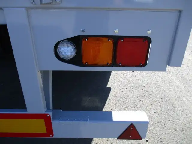 14m3軸ウイングトレーラー ダブルタイヤ リフトアクスル中軸残し 積載26,100kg 第五輪荷重11,130kg以上の画像19