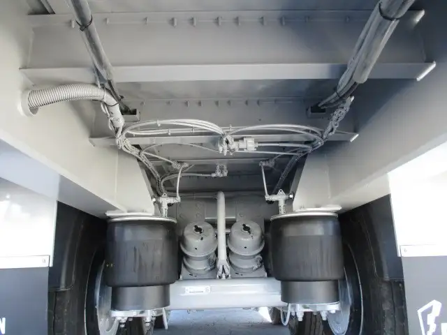 14m3軸ウイングトレーラー ダブルタイヤ リフトアクスル中軸残し 積載26,100kg 第五輪荷重11,130kg以上の画像21