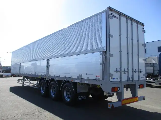 14m3軸ウイングトレーラー ダブルタイヤ リフトアクスル中軸残し 積載26,100kg 第五輪荷重11,130kg以上の画像7