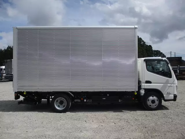 令和04年09月中古小型アルミバン・ウィング三菱ふそうキャンターの画像4