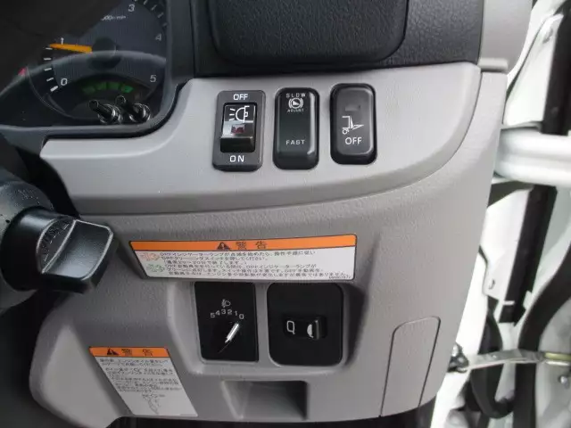 令和04年09月中古小型アルミバン・ウィング三菱ふそうキャンターの画像40