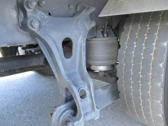 平成28年09月中古中型冷凍バン・ウィングいすゞフォワードの画像11