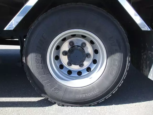 平成28年09月中古中型冷凍バン・ウィングいすゞフォワードの画像12