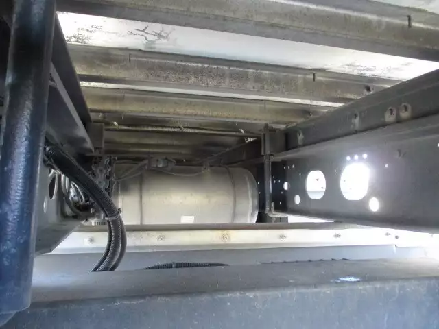 平成28年09月中古中型冷凍バン・ウィングいすゞフォワードの画像17