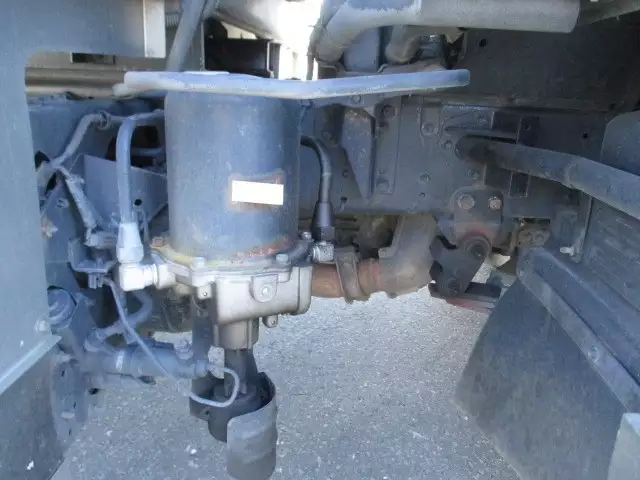 平成28年09月中古中型冷凍バン・ウィングいすゞフォワードの画像23