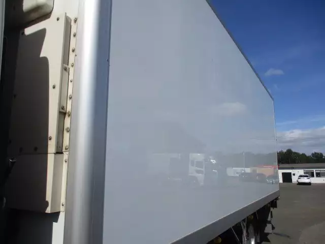 平成28年09月中古中型冷凍バン・ウィングいすゞフォワードの画像25