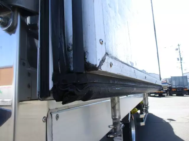 平成28年09月中古中型冷凍バン・ウィングいすゞフォワードの画像30