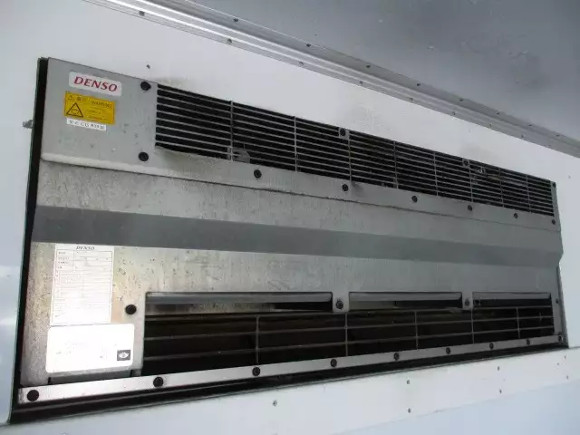 平成28年09月中古中型冷凍バン・ウィングいすゞフォワードの画像37