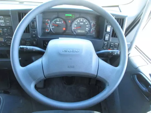 平成28年09月中古中型冷凍バン・ウィングいすゞフォワードの画像45